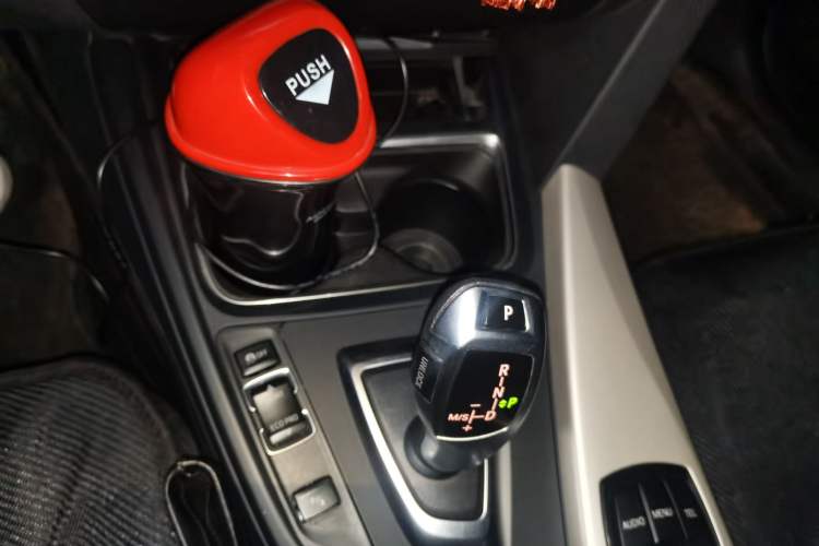 Used BMW 3 Series 2015 316Li Fashion Model Gear Lever