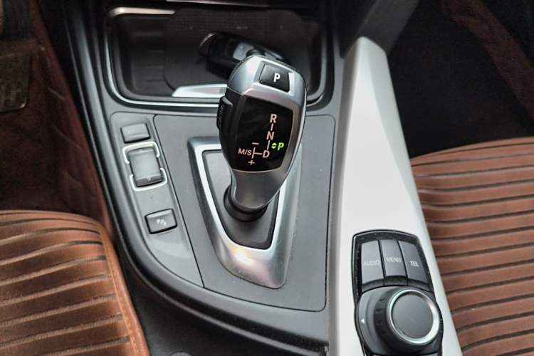Used BMW 3 Series 2015 316Li Fashion Model Gear Lever