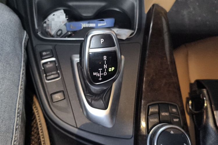 Used BMW 3 Series 2015 320Li Luxury Design Package Premium Edition Gear Lever