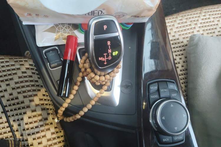 Used BMW 3 Series 2015 320Li Luxury Design Package Premium Edition Gear Lever