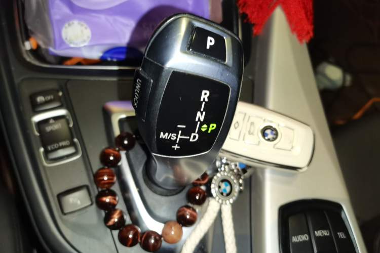 Used BMW 3 Series 2015 320Li Luxury Edition Fashion Model Gear Lever