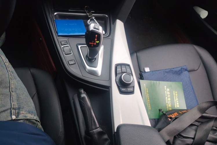 Used BMW 3 Series 2015 320Li Fashion Model Gear Lever