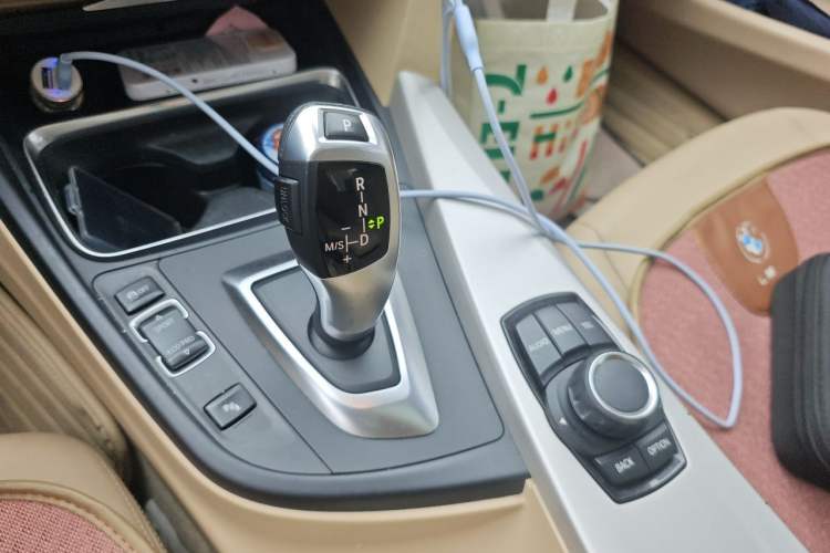 Used BMW 3 Series 2015 320i Fashion Model Gear Lever
