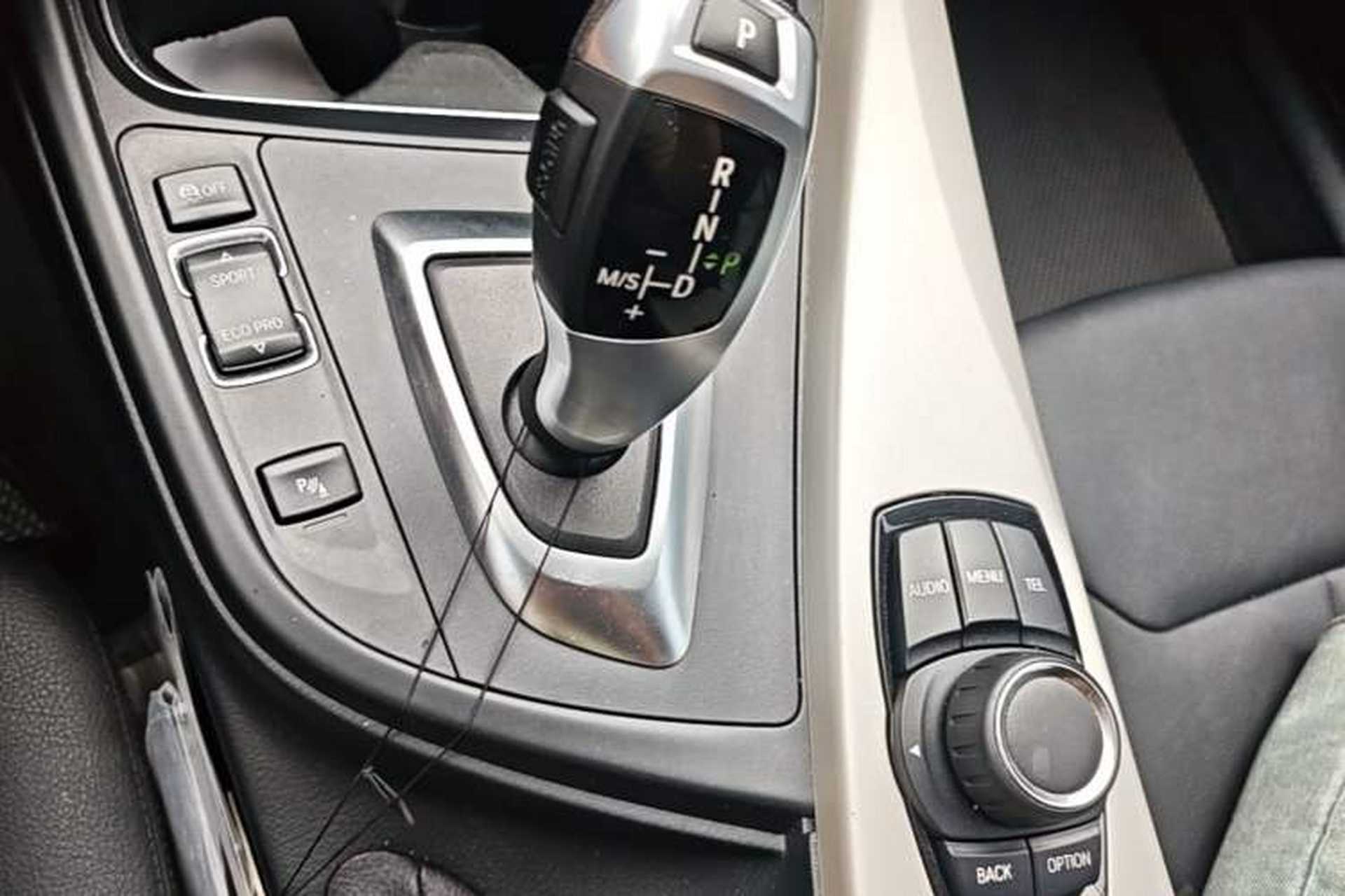 Used BMW 3 Series 2015 320i Fashion Model Gear Lever