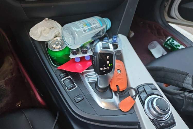 Used BMW 3 Series 2015 320Li Luxury Edition Fashion Model Gear Lever