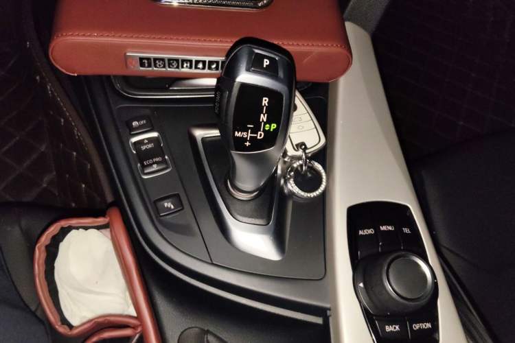 Used BMW 3 Series 2015 320Li Luxury Edition Fashion Model Gear Lever