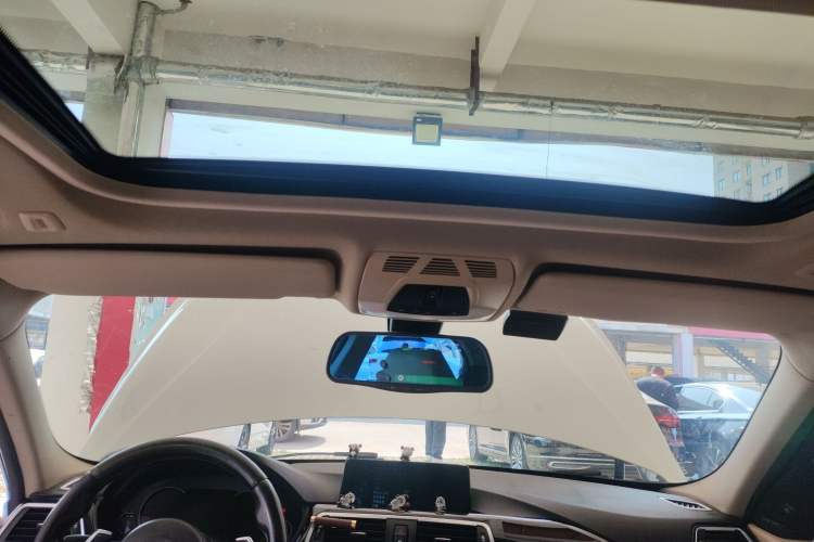 Used BMW 3 Series 2015 316Li Fashion Model Headliner