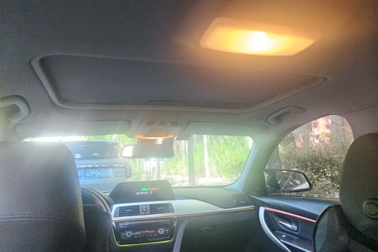 Used BMW 3 Series 2015 320i Luxury Line Stylish Edition Headliner