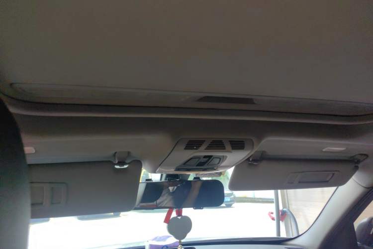 Used BMW 3 Series 2015 320Li Fashion Model Headliner