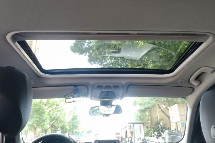 Used BMW 3 Series 2015 320Li Fashion Model Headliner
