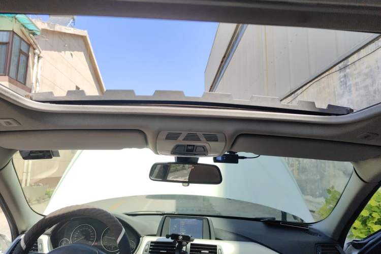 Used BMW 3 Series 2015 320Li Fashion Model Headliner