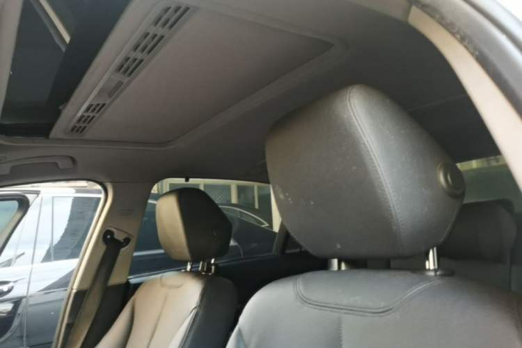 Used BMW 3 Series 2015 316Li Fashion Model Headliner