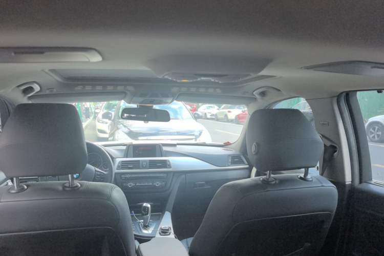 Used BMW 3 Series 2015 316Li Fashion Model Headliner