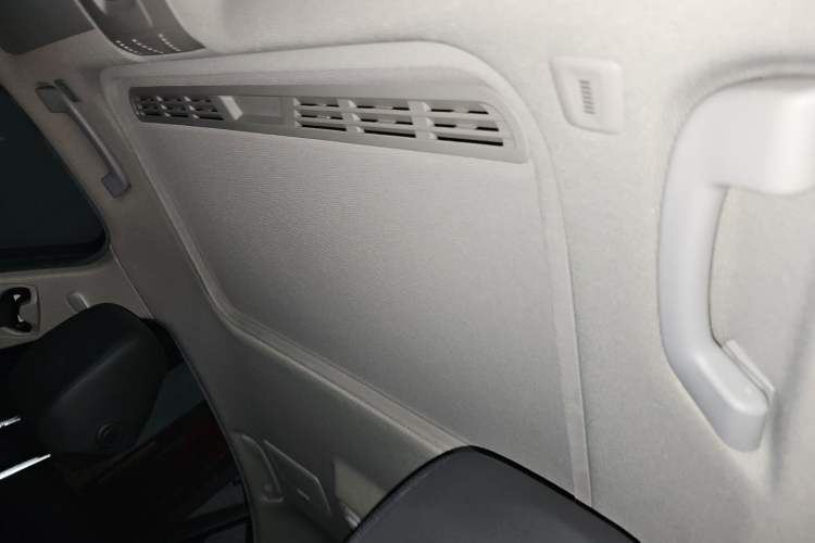 Used BMW 3 Series 2015 320Li Luxury Design Package Headliner