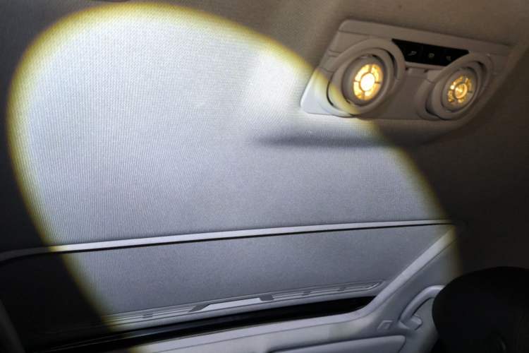 Used BMW 3 Series 2015 316Li Fashion Model Headliner