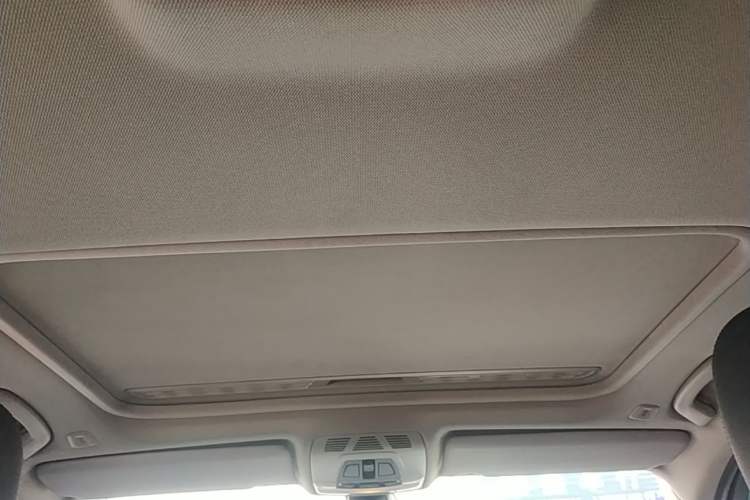 Used BMW 3 Series 2015 316Li Fashion Model Headliner