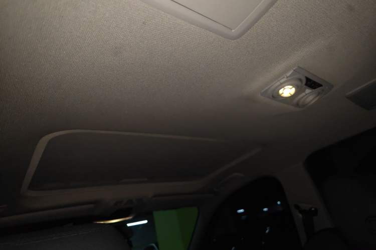 Used BMW 3 Series 2015 320Li Fashion Model Headliner