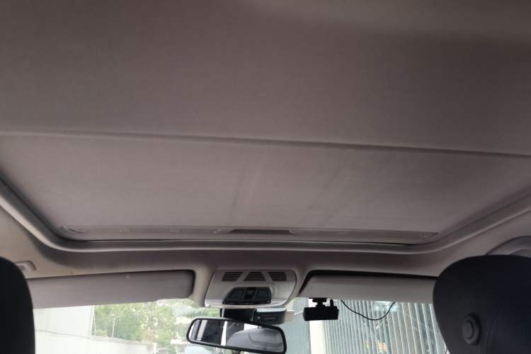 Used BMW 3 Series 2015 316Li Fashion Model Headliner
