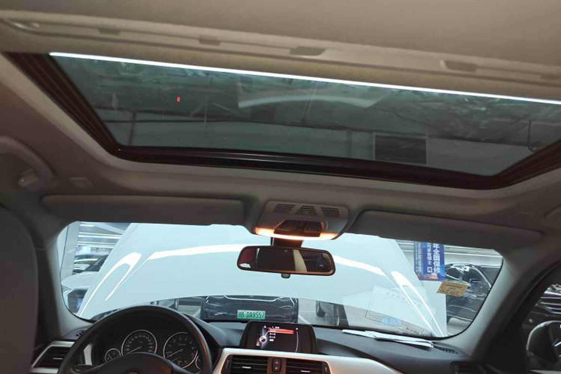 Used BMW 3 Series 2015 320i Luxury Line Stylish Edition Headliner