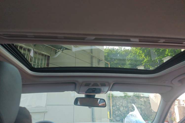 Used BMW 3 Series 2015 320Li Fashion Model Headliner