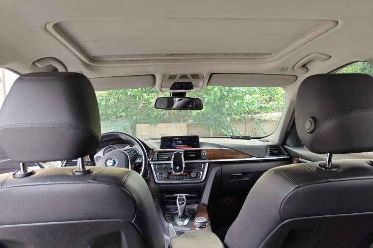 Used BMW 3 Series 2015 320Li Luxury Design Package Headliner