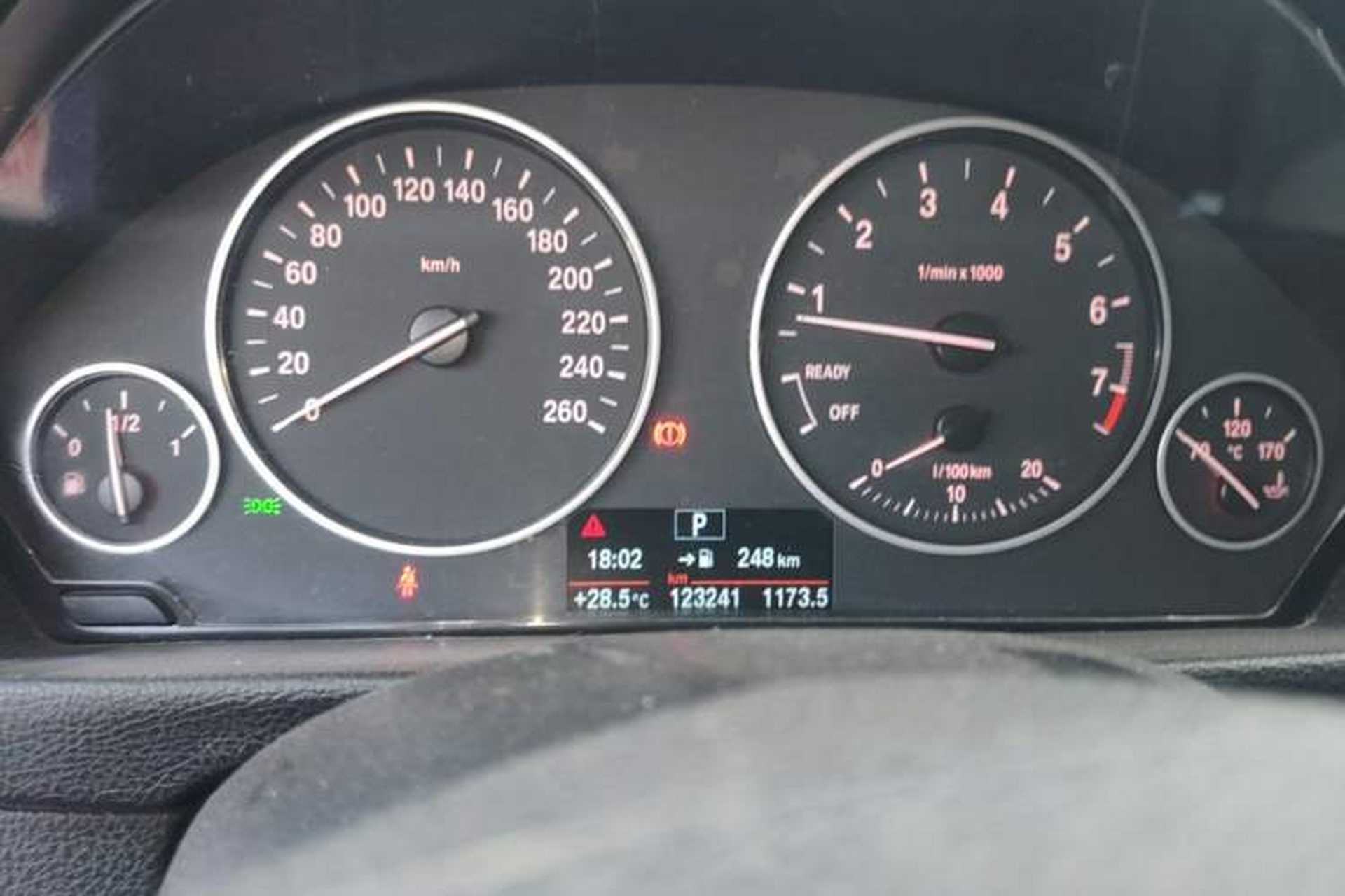 Used BMW 3 Series 2015 320Li Fashion Model Instrument Cluster