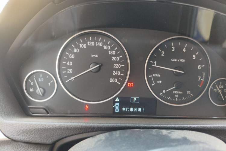 Used BMW 3 Series 2015 320i Luxury Line Stylish Edition Instrument Cluster