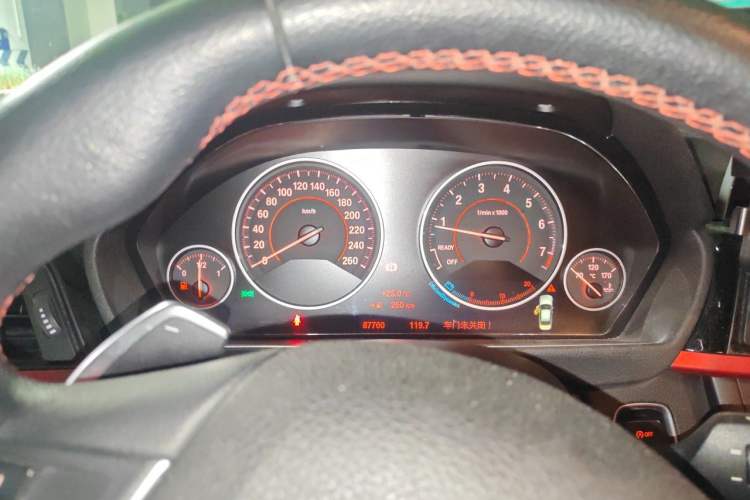 Used BMW 3 Series 2015 320i Luxury Edition Sports Design Package Instrument Cluster