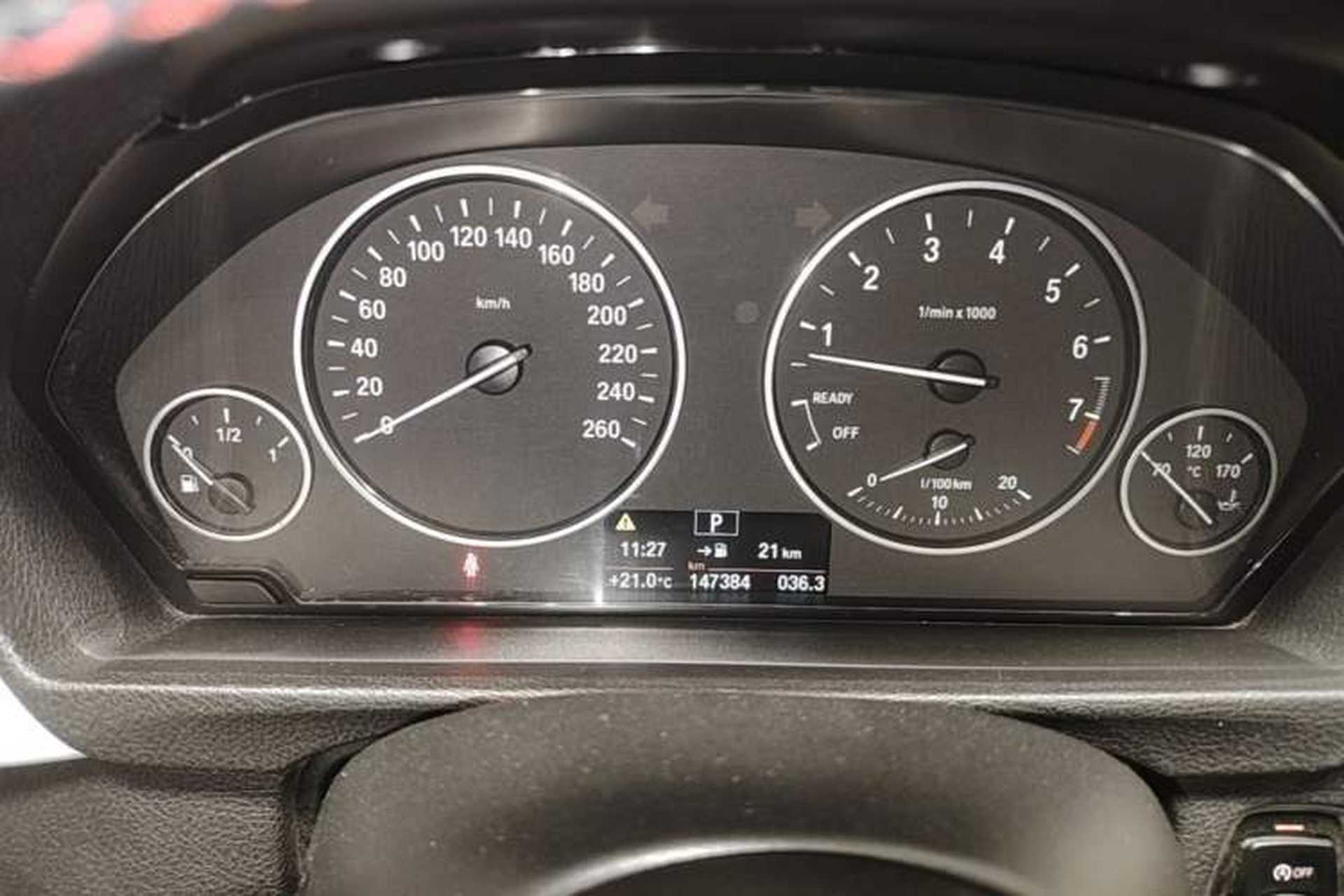 Used BMW 3 Series 2015 320Li Luxury Edition Fashion Model Instrument Cluster