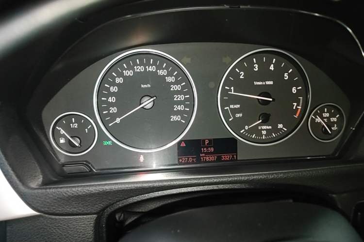 Used BMW 3 Series 2015 320Li Fashion Model Instrument Cluster