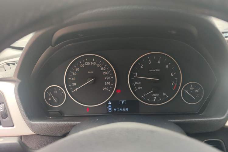 Used BMW 3 Series 2015 320i Luxury Line Stylish Edition Instrument Cluster