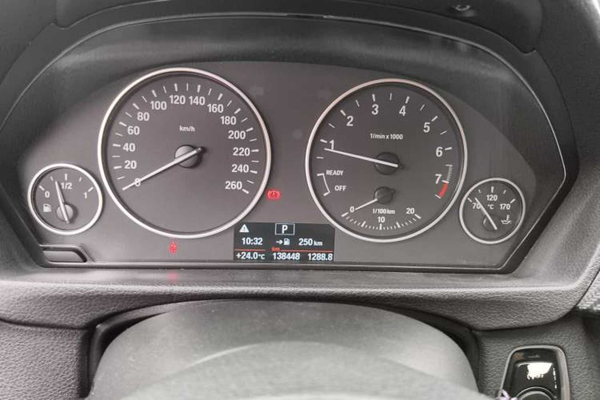 Used BMW 3 Series 2015 320i Fashion Model Instrument Cluster
