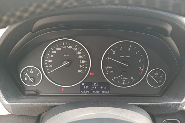 Used BMW 3 Series 2015 320Li Luxury Edition Fashion Model Instrument Cluster