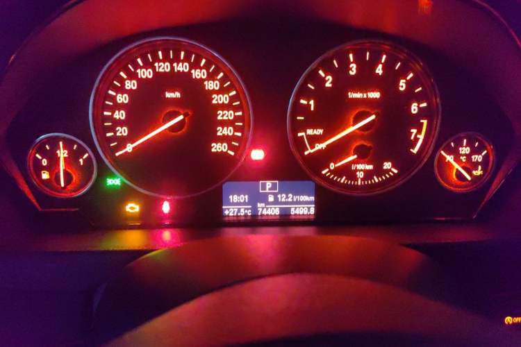 Used BMW 3 Series 2015 320Li Luxury Edition Fashion Model Instrument Cluster