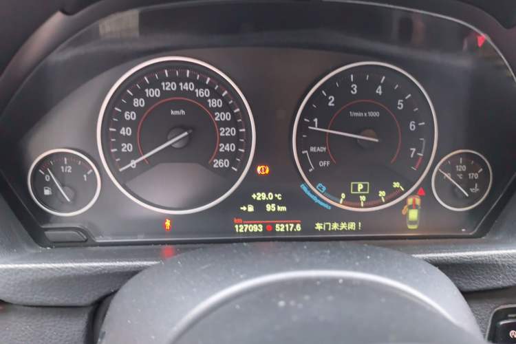 Used BMW 3 Series 2015 320i Luxury Line Stylish Edition Instrument Cluster