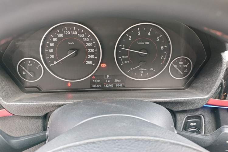 Used BMW 3 Series 2015 316i Sport Design Package Instrument Cluster