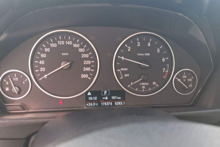 Used BMW 3 Series 2015 320Li Luxury Edition Fashion Model Instrument Cluster