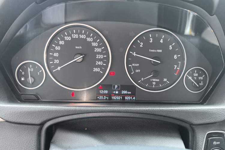 Used BMW 3 Series 2015 320Li Luxury Edition Fashion Model Instrument Cluster