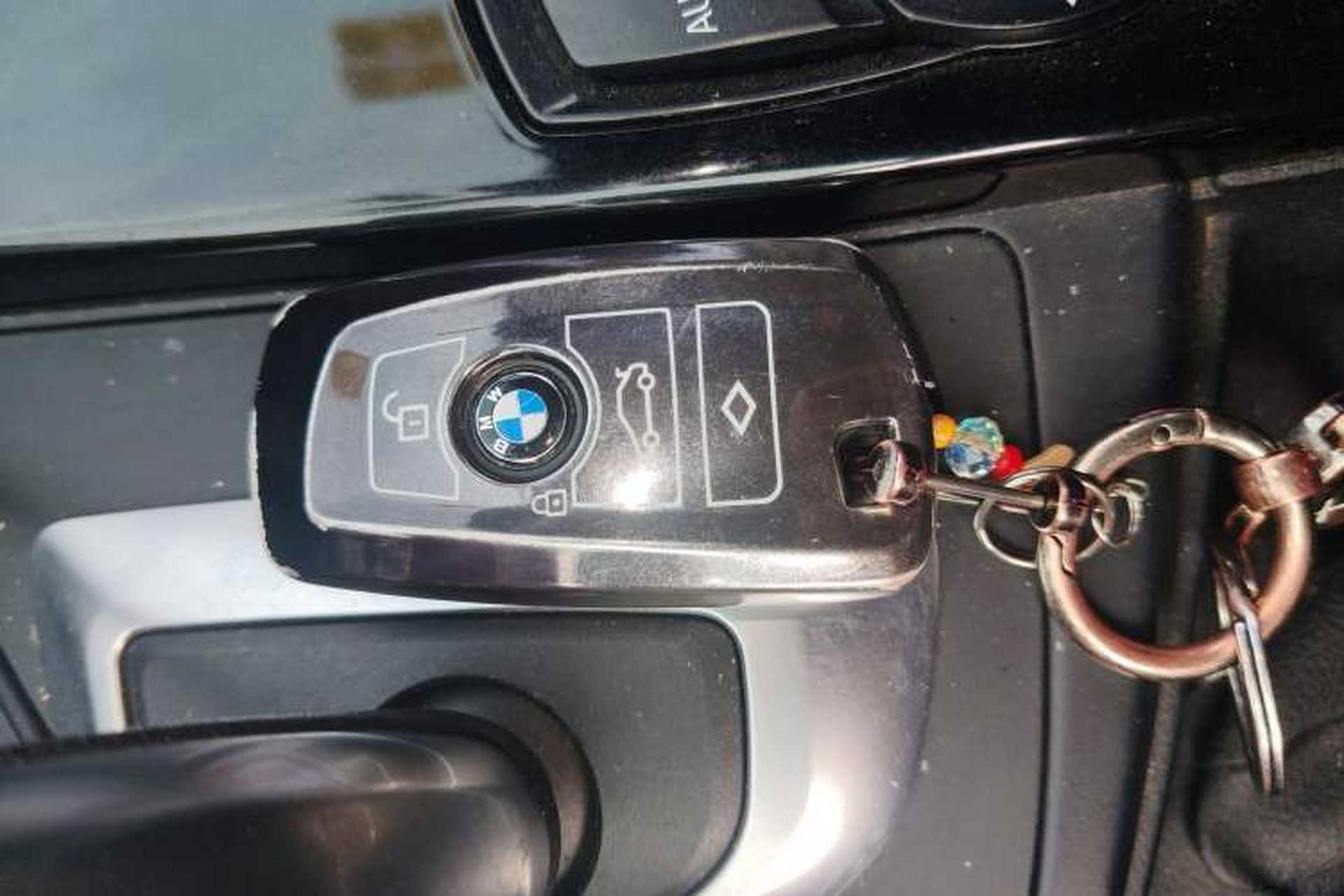 Used BMW 3 Series 2015 320Li Luxury Edition Fashion Model Interior 1