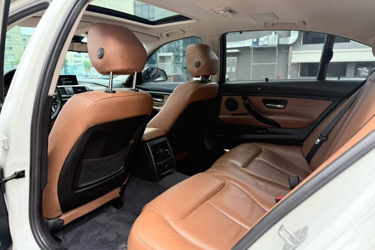Used BMW 3 Series 2015 320Li Luxury Design Package Premium Edition Interior 1