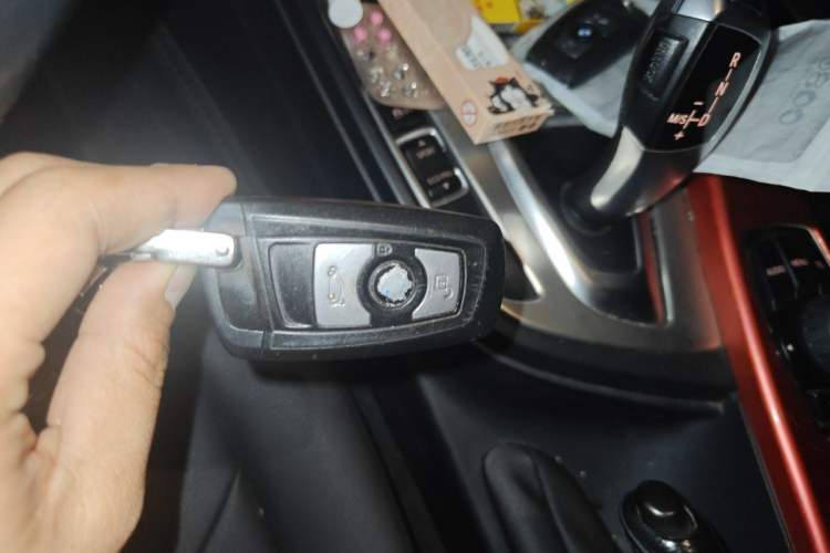 Used BMW 3 Series 2015 320Li Luxury Edition Fashion Model Interior 1