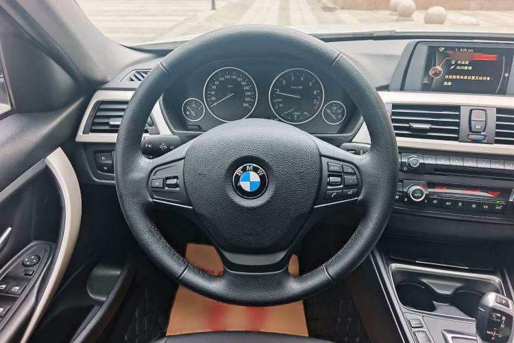 Used BMW 3 Series 2015 320Li Fashion Model Interior 12