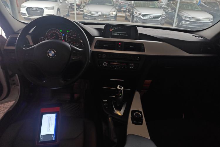 Used BMW 3 Series 2015 320Li Luxury Edition Fashion Model Interior 2
