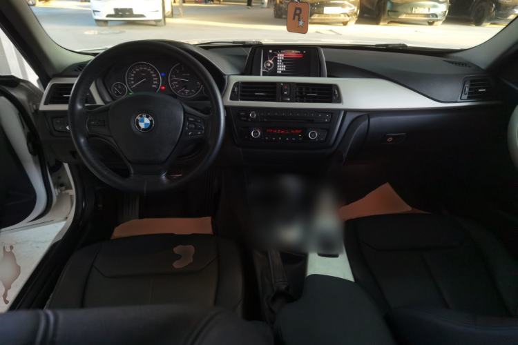 Used BMW 3 Series 2015 320Li Luxury Edition Fashion Model Interior 2