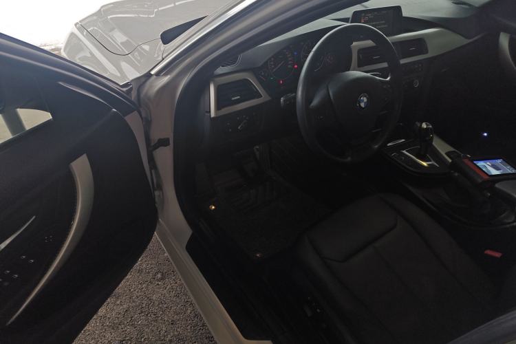 Used BMW 3 Series 2015 320Li Luxury Edition Fashion Model Interior 3