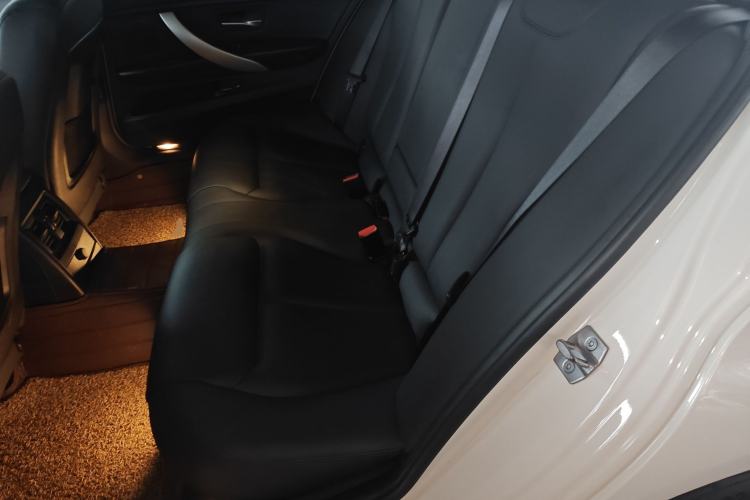 Used BMW 3 Series 2015 320Li Luxury Edition Fashion Model Interior 4