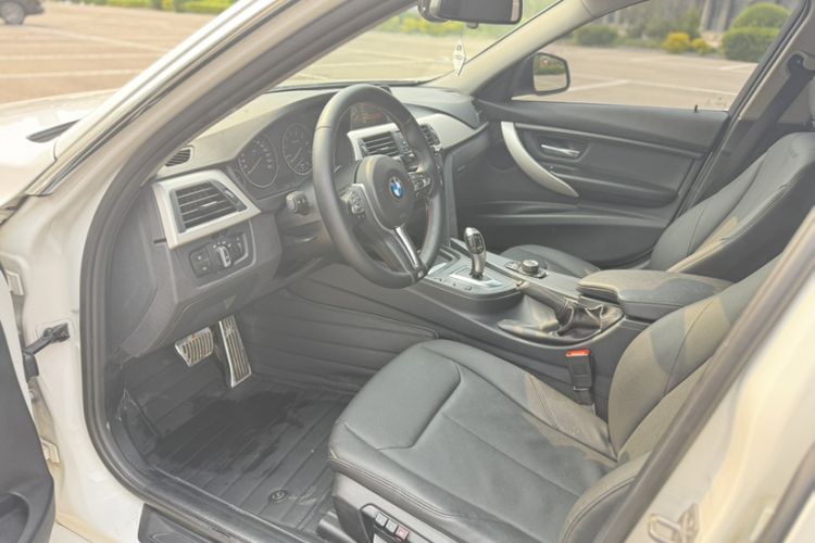 Used BMW 3 Series 2015 320Li Luxury Edition Fashion Model Interior 4