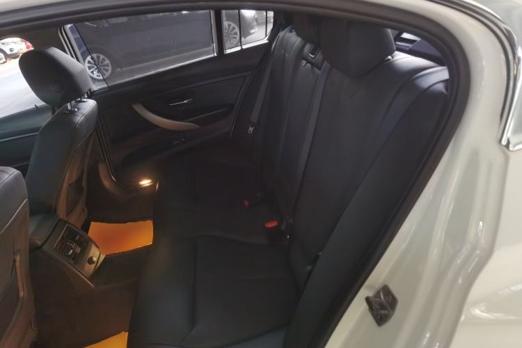 Used BMW 3 Series 2015 320Li Luxury Edition Fashion Model Interior 4