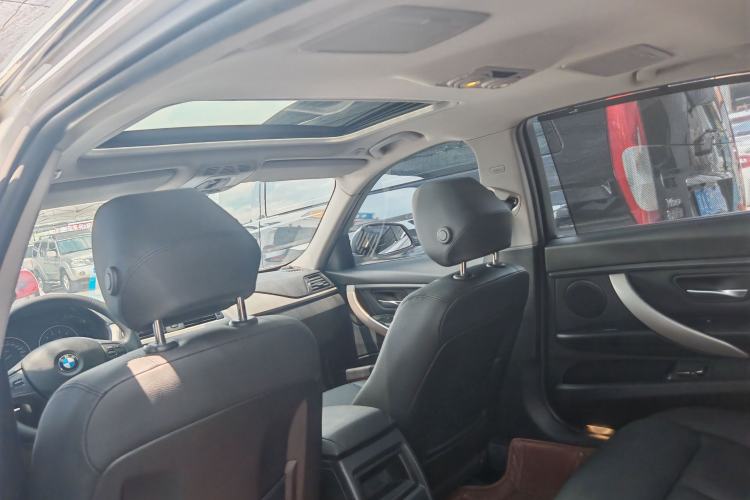 Used BMW 3 Series 2015 316Li Fashion Model Interior 5