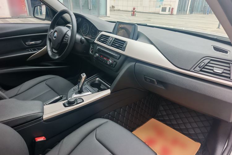 Used BMW 3 Series 2015 320Li Fashion Model Interior 6
